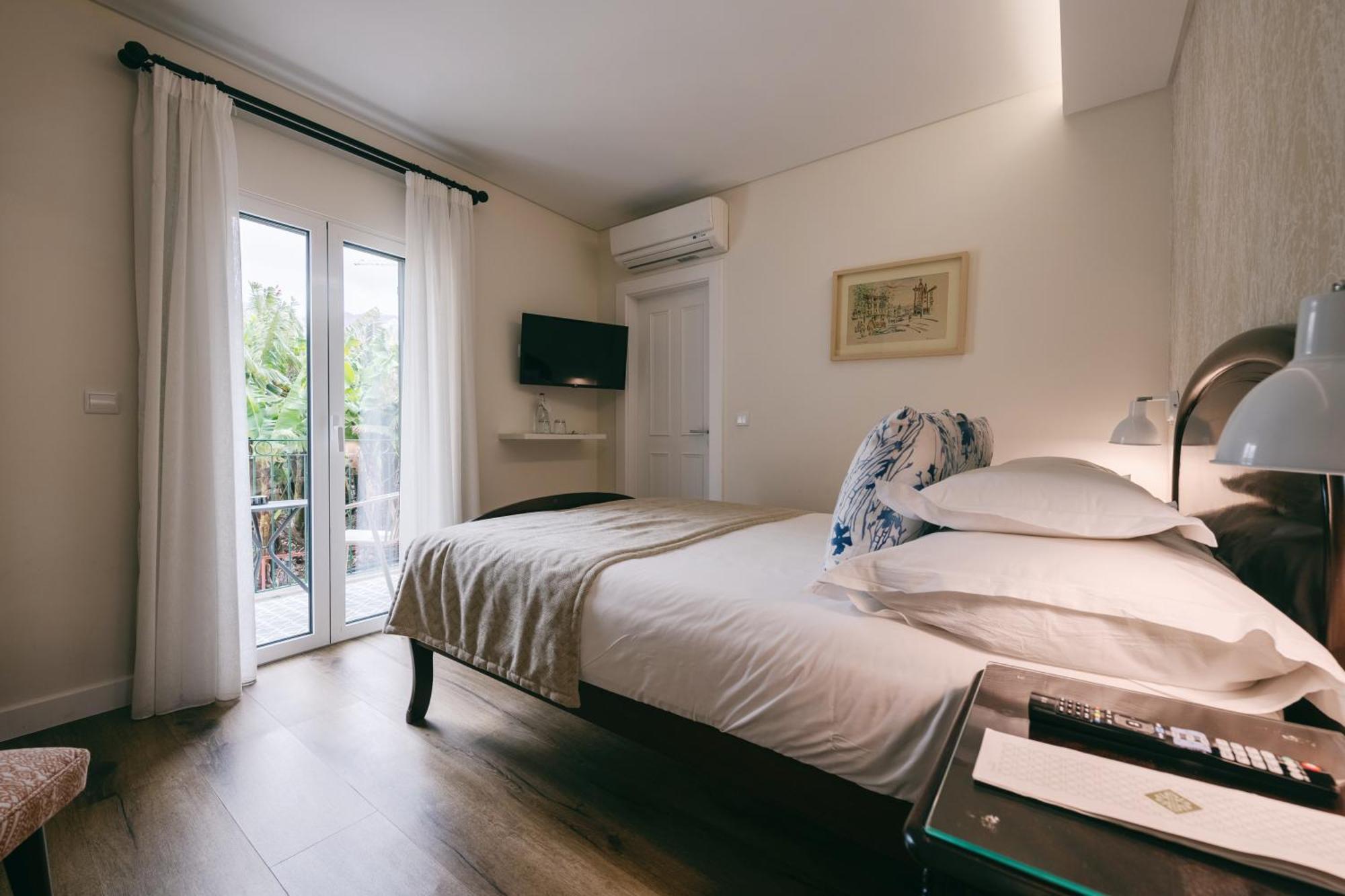 カマラ・デ・ロボス Quinta Da Saraivaヴィラ 部屋 写真